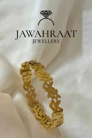 Delicate openwork leaf link bracelet in gold artificial jewellery - Jawahraat Jewellery